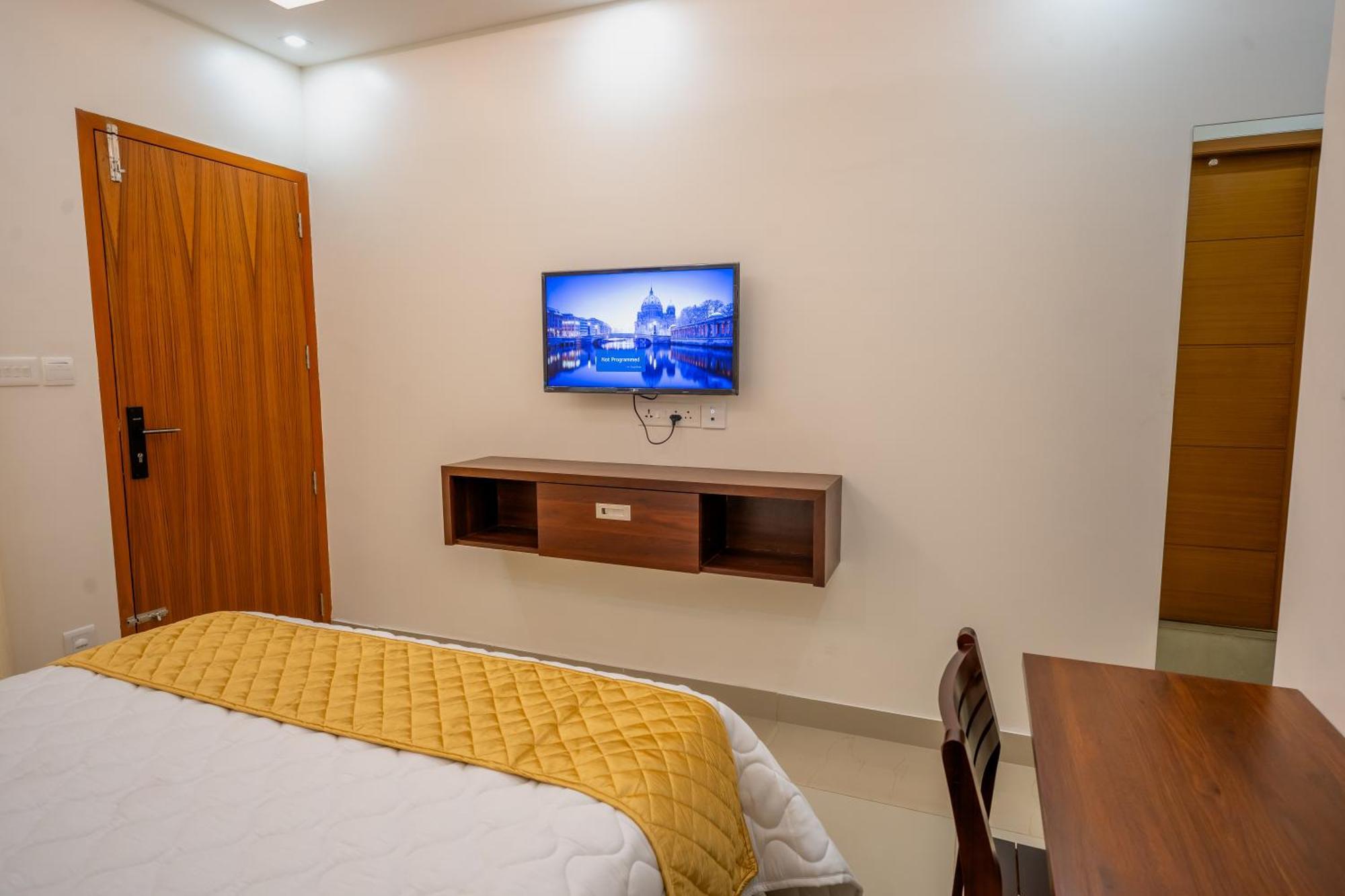 Metro Residency Hotel Tirur Buitenkant foto